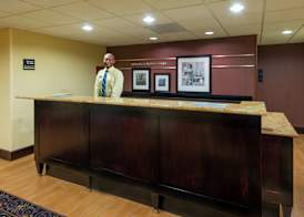 Hampton Inn Baton Rouge-I-10 & College Dr. 5