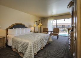 Days Inn by Wyndham Modesto 5