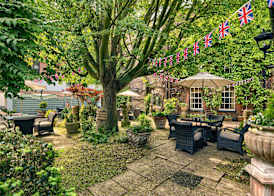 Mercure Salisbury White Hart Hotel & Apartments 5