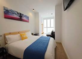 Bilbao ROOMS & KITCHEN Zabalburu 2
