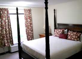 Lakeshore Resort and Marina 5