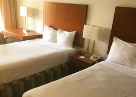 Days Inn & Suites by Wyndham Mobile 4