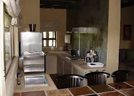 Leselo La Bontshi Lodge 2