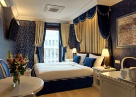 SleepWalker Boutique Suites 4