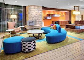 Fairfield Inn & Suites by Marriott Bakersfield North/Airport 2