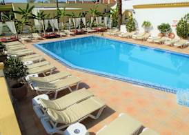 Oasis Beach Club 3