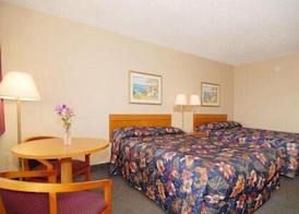 Econo Lodge Sebring 3