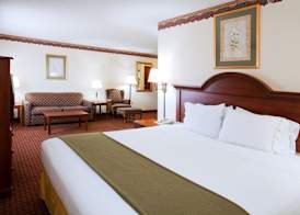 Holiday Inn Express HILLSVILLE by IHG 3