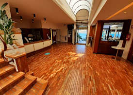 Hotel Capri 2