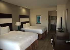 Days Inn & Suites by Wyndham Katy 3
