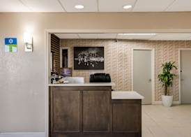 SureStay Hotel by Best Western Higginsville 3