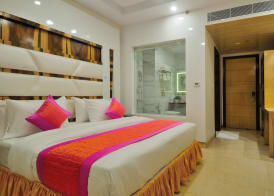 The Gold Regency - 02 Mins from New Delhi Railway Station 5