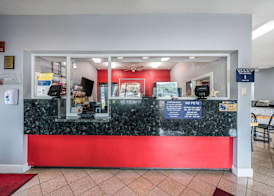 Econo Lodge Inn & Suites Huntsville University Area 2