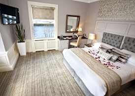 The Lakeside Hotel & Leisure Centre 3