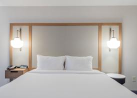 Fairfield Inn & Suites Denton 3