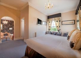 New Holmwood Hotel 3