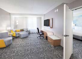 Courtyard by Marriott Bowie 4