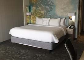 Courtyard Bay City 4