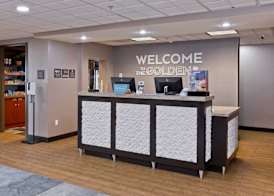 Hampton Inn & Suites Palm Desert 4