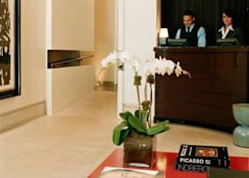City Club Hotel 4