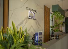 Courtyard Long Beach Holiday Resort 2