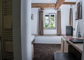 Hotel Hofgut Hohenkarpfen 5