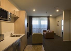 Ramada Suites by Wyndham Christchurch City 4