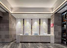 Ramada by Wyndham Wuhan Jiangan 4