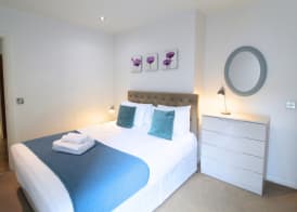 Tooley Street Apartments by Viridian Apartments 5