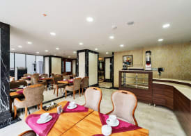 The Central Hotel 4