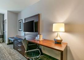 Comfort Suites North Tupelo 5