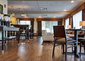 Hampton Inn Uniontown 4