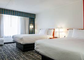Ramada by Wyndham Cumberland Downtown 3