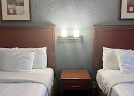 Travelodge by Wyndham Terre Haute 5