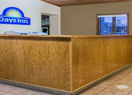 Days Inn by Wyndham West Allis/Milwaukee 2