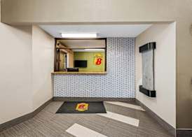 Super 8 by Wyndham Homewood Birmingham Area 5