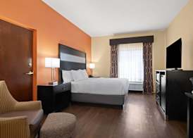 La Quinta by Wyndham Florence 4