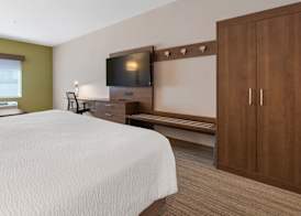 Holiday Inn Express & Suites MACON NORTH by IHG 5