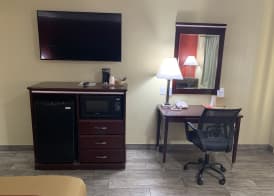 Super 8 by Wyndham Mesa Downtown Near Convention Center 2