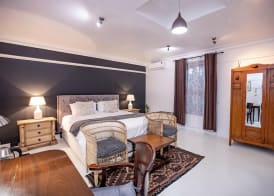 84 on Fourth Guest House 2