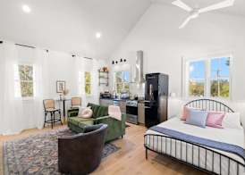 Casa Julieta Luxury Ybor-themed Studio 2