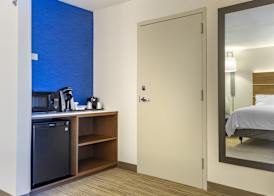 Holiday Inn Express & Suites ALBUQUERQUE MIDTOWN by IHG 4