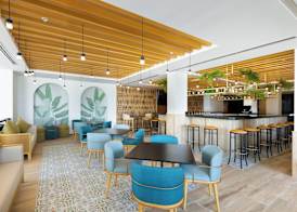 Courtyard by Marriott Cancun Airport 5