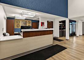 Comfort Inn & Suites Fremont 3