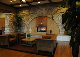 DoubleTree by Hilton Libertyville - Mundelein 3
