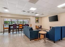 Comfort Inn & Suites Clemson - University Area 5