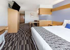 Microtel Inn & Suites by Wyndham Ardmore 5