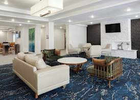 Fairfield Inn and Suites by Marriott Fort Wayne 2