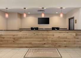 Country Inn & Suites by Radisson, Elk Grove Village-Itasca 4