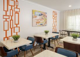 The Sojourn Los Angeles - Sherman Oaks 3